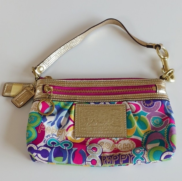 Coach Poppy Wristlet - Picture 11 of 11